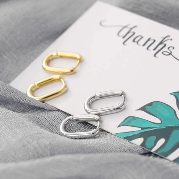 925 Sterling Silver Stud Earrings - Picture 3 of 10